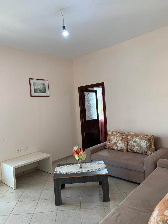 Ylli Cunaj Apartments Sarandë 外观 照片